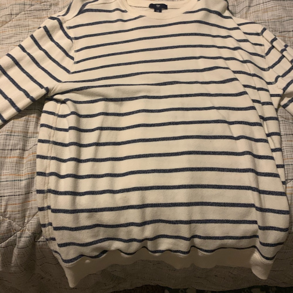 striped Gap shirt men’s